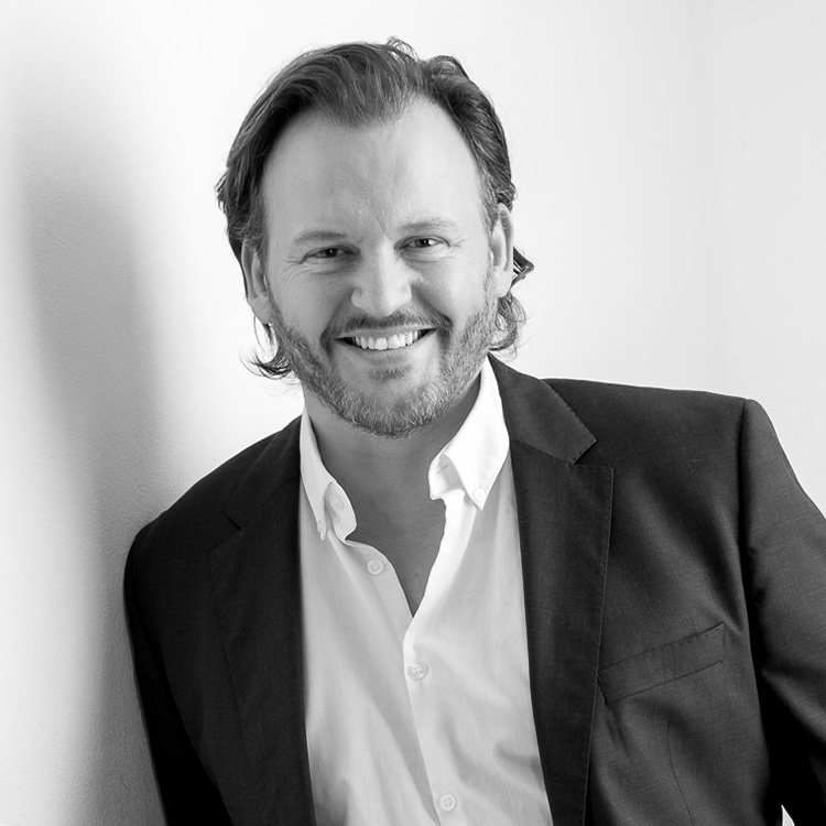 Kristian Skov
